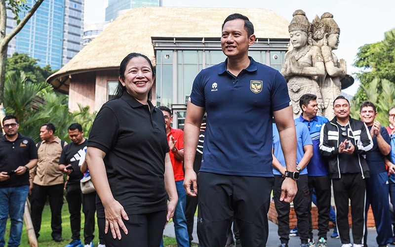 Momen Puan Jabat Erat Tangan AHY saat Bertemu di Senayan - Bagian 2