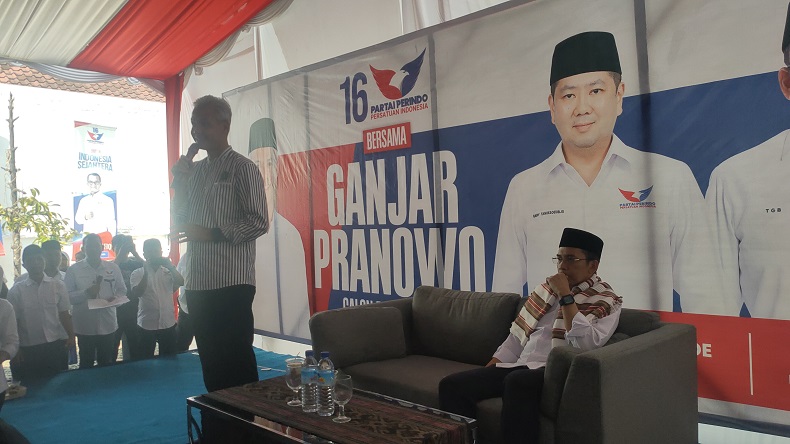 Kelakar Ganjar Pranowo saat Diteriaki TGB Cawapres: Mau Cendol?