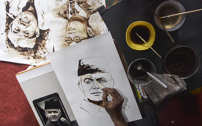 Melukis Wajah Ganjar Pranowo dengan Ampas Kopi - Bagian 1