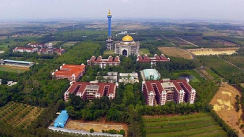 Ridwan Kamil Minta Pemerintah Pikirkan Nasib Ribuan Santri Ponpes Al-Zaytun