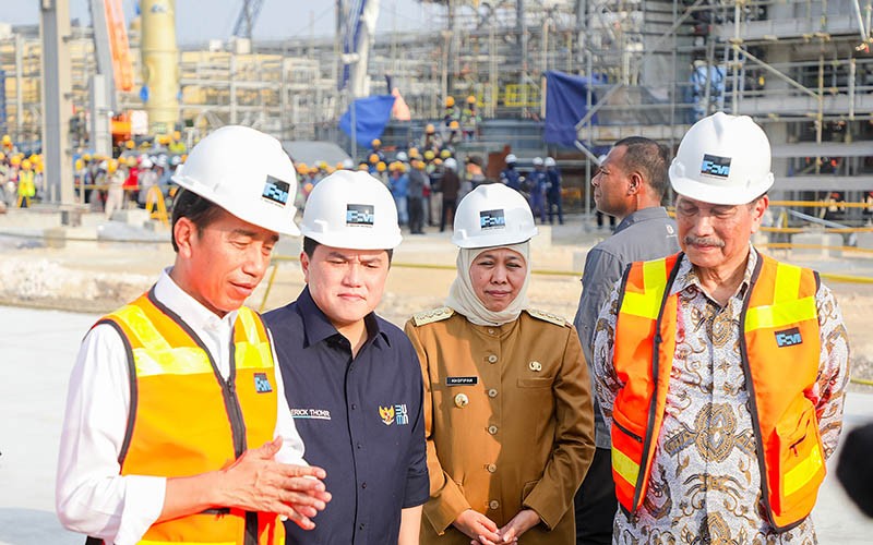 Presiden Jokowi Tinjau Proyek Pembangunan Smelter Freeport Indonesia di Gresik - Bagian 2