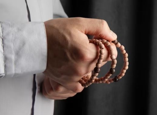 9 Cara Membuka Mata Batin Dalam Islam Agar Hati Bersih dan Tajam
