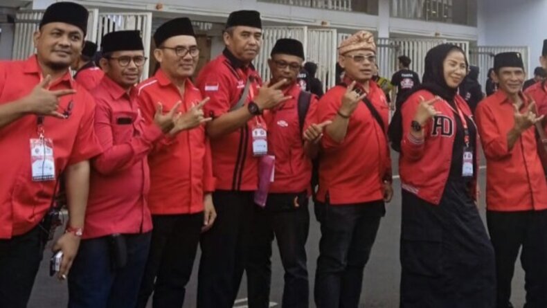 Ratusan Kader Banteng KBB Hadiri Peringatan Haul Bung Karno di Stadion GBK