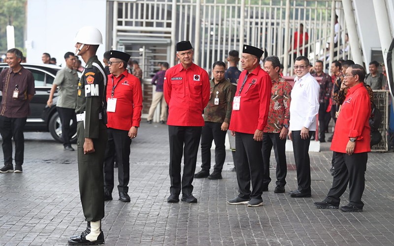 HT Hadiri Puncak Peringatan Bulan Bung Karno di Stadion GBK - Bagian 4