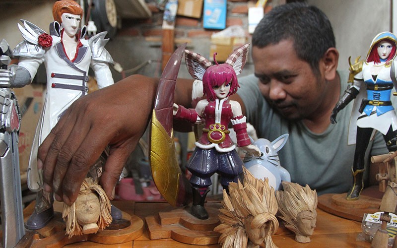 Kerajinan Action Figure dari Limbah Kayu Sangkar Burung - Bagian 2