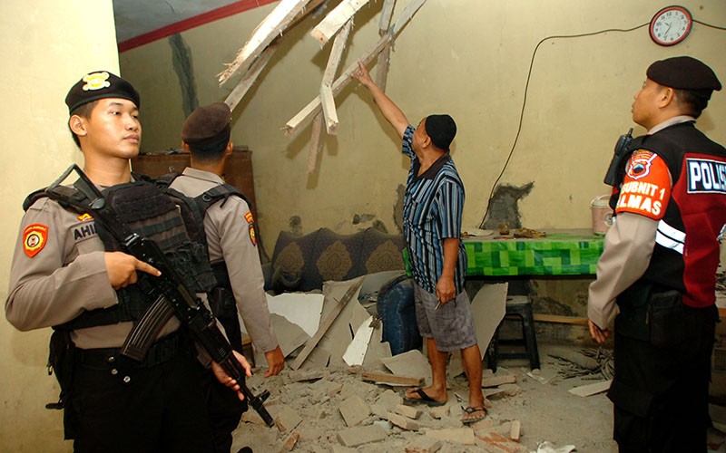 Dampak Gempa Bumi Bantul Magnitudo 6,4  - Bagian 2