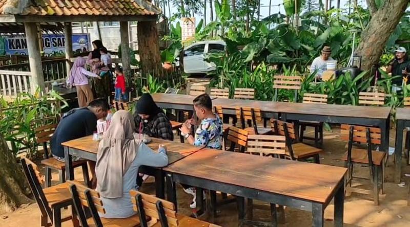 Warga Pekalongan Sulap Kandang Sapi Jadi Resto, Tiap Hari Dikunjungi 1.000 Orang