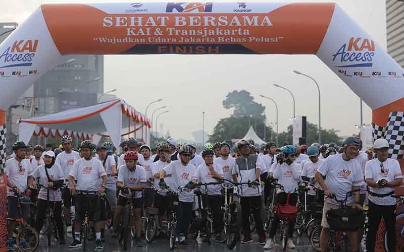 Kolaborasi KAI dan Transjakarta Kampanye Hidup Sehat - Bagian 4