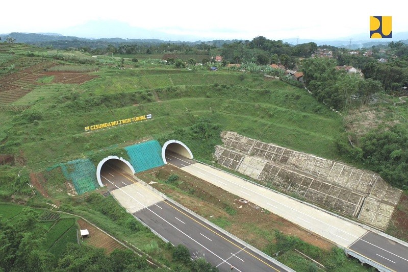 Viral Dinding Twin Tunnel Tol Cisumdawu Retak Dampak Gempa Sumedang, Ini Kata PT CKJT