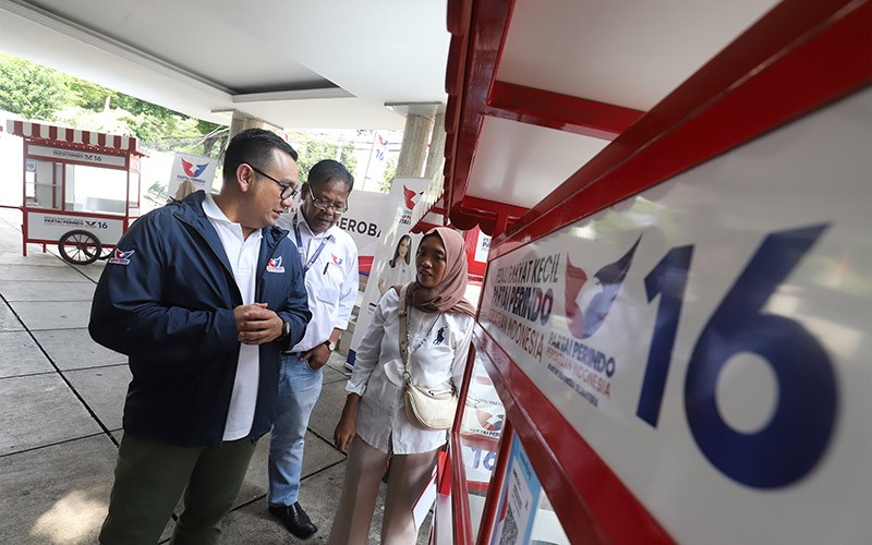 Partai Perindo Kembali Serahkan Gerobak UMKM, Kali Ini 4 Unit untuk Pedagang - Bagian 1
