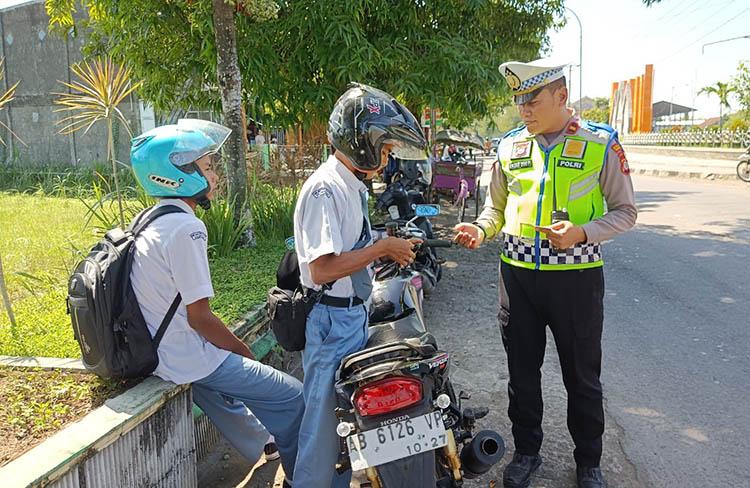 60 Pelanggar Lalu Lintas Terjaring Operasi Patuh di Kulonprogo