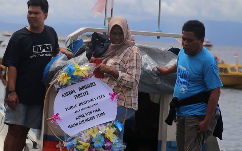 Pulang Haji, Jemaah Asal Makassar Wafat sebelum Pesawat Mendarat - Bagian 3
