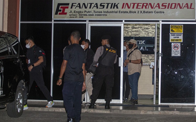 Selidiki Dugaan TPPU Tersangka Andhi Pramono, KPK Geledah PT Fantastik Internasional - Bagian 1