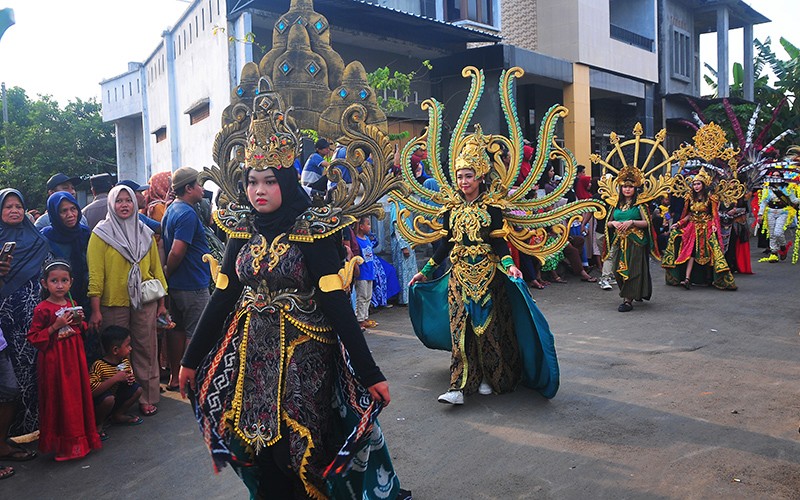 Karnaval Tenun Troso Promosi Kerajinan Jepara - Bagian 2