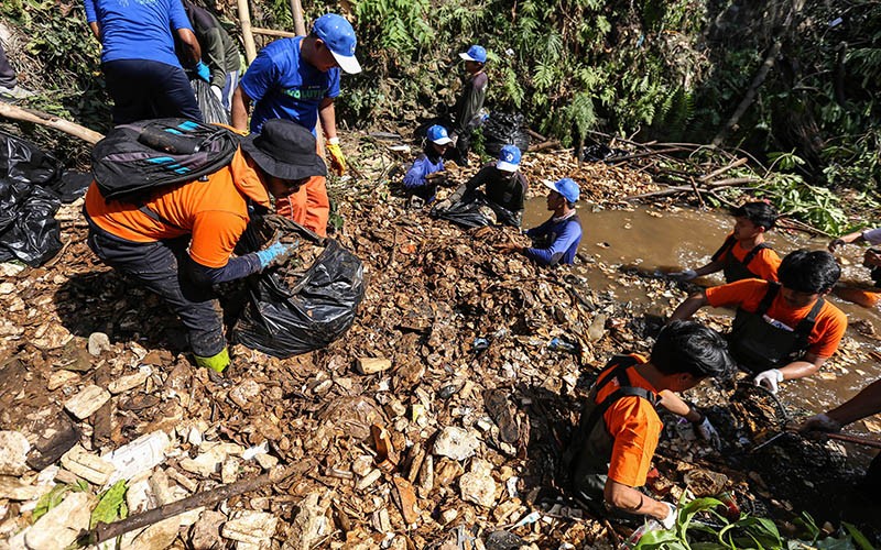 Anak-Anak Muda Pandawara Kembali Angkut Sampah, Sekarang Kali Krukut Depok - Bagian 2