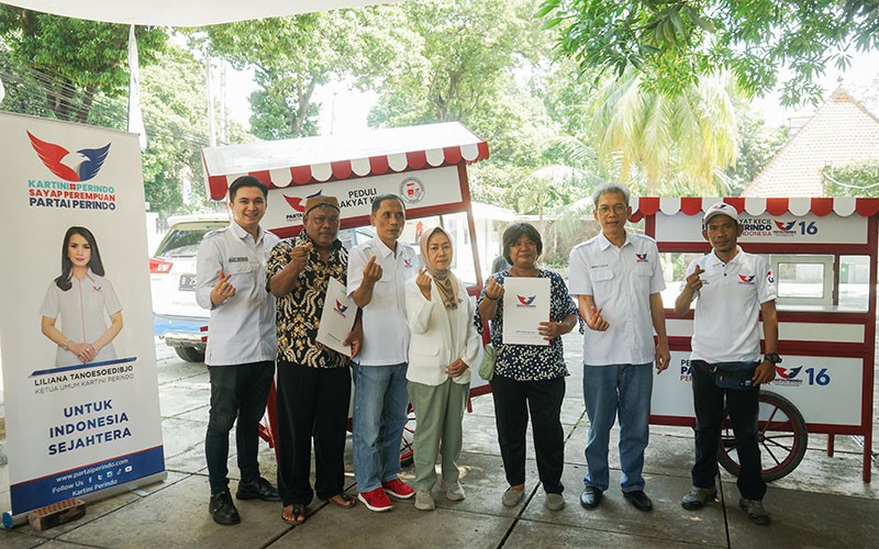 Senangnya Para Pedagang Dapat Bantuan Gerobak Gratis dari Partai Perindo - Bagian 2