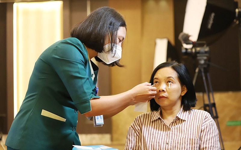 Dengan Terapi Ini Perbaikan Keluhan Mata Kering Capai 80 Persen - Bagian 4