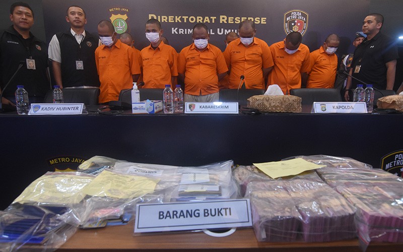 Barang Bukti Kasus TPPO Penjualan Organ Tubuh Manusia Jaringan Internasional - Bagian 1