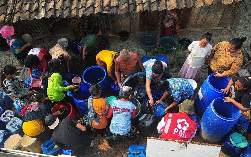 22 Desa di Grobogan Dilanda Bencana Kekeringan, Warga Butuh Air Bersih - Bagian 1