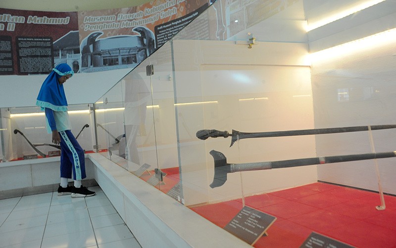 Melihat Koleksi Senjata Tradisional - Bagian 1
