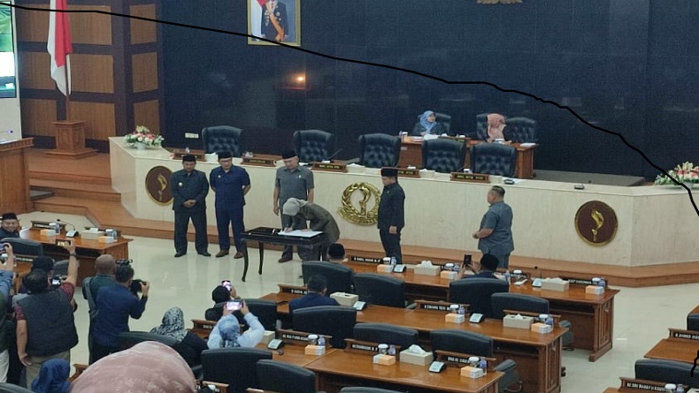 DPRD Resmi Tetapkan 5 September 2023 Hari Terakhir Ridwan Kamil Pimpin Jabar  