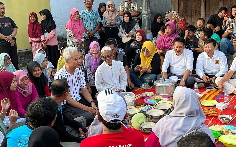 Cara Unik Warga Pati Menahan Ganjar agar Tinggal Lebih Lama di Desa Tanjunganom - Bagian 4