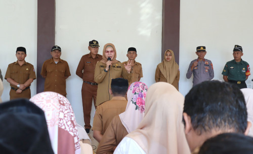 Wabup Bone Bolango: Aparat Pemerintah Harus Melayani Masyarakat dengan Baik 