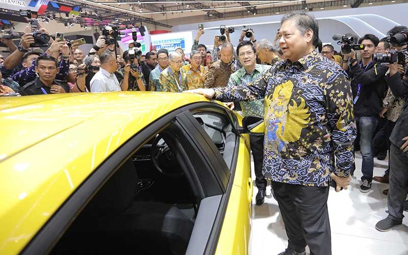 Menko Airlangga Buka Pameran GIIAS 2023 - Bagian 1
