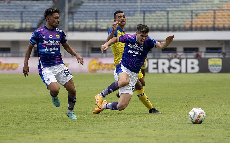 Hasil Liga 1 Persib Bandung vs Barito Putera Skor Imbang 1-1 - Bagian 2