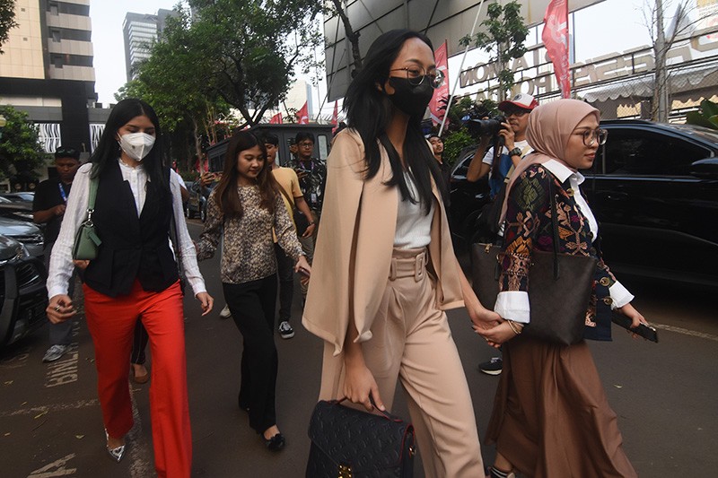 Kasus Foto Tanpa Busana, 7 Finalis Miss Universe Indonesia 2023 Diperiksa Polisi - Bagian 2
