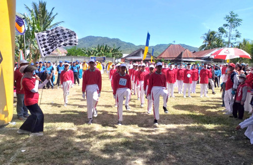Sambut HUT RI, 78 Peserta Ikuti Lomba Gerak Jalan di Bone Bolango 