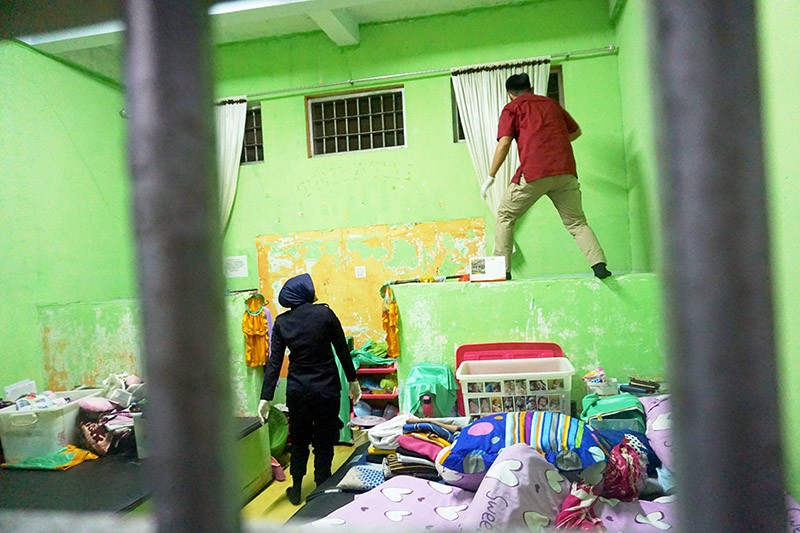 Foto-Foto Lapas Perempuan Gorontalo Digeledah, Warga Binaan Tes Urine - Bagian 1