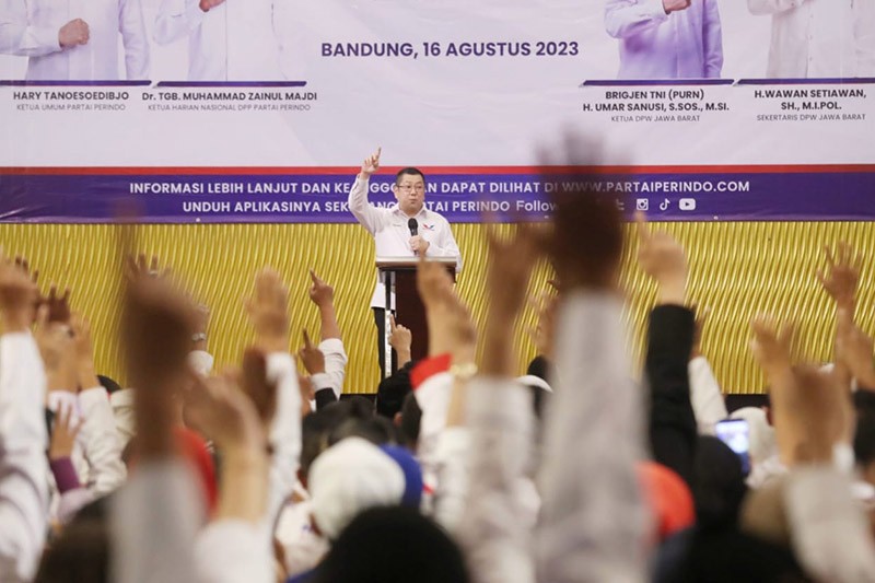 Panaskan Mesin Partai di Jabar, HT Ungkap Alasan Perindo Kerap Bagikan Gerobak UMKM - Bagian 1