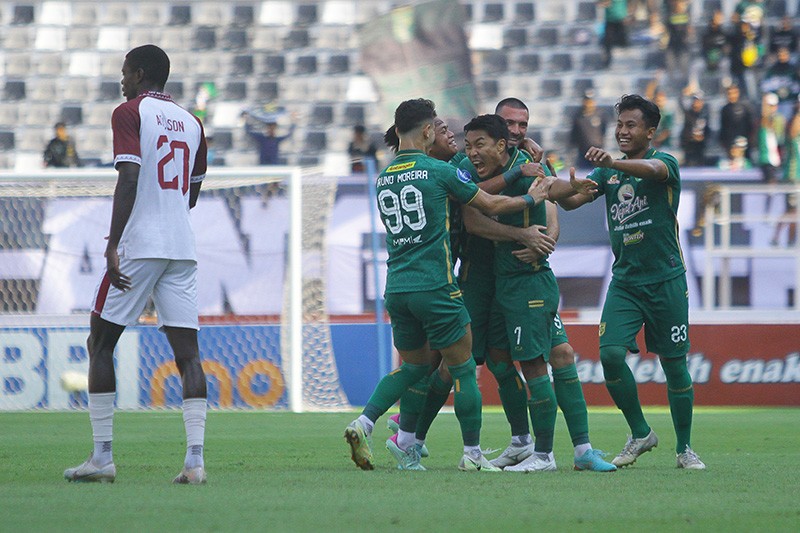 Hasil Liga 1, Persebaya Bungkam PSM 1-0 - Bagian 1