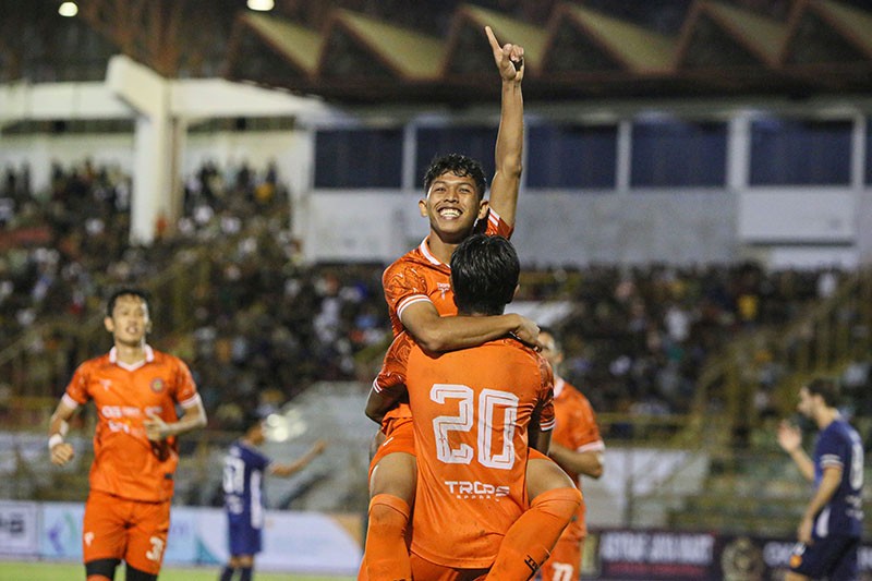 Persiraja Bantai Polis Diraja Malaysia FC 4-0 - Bagian 1