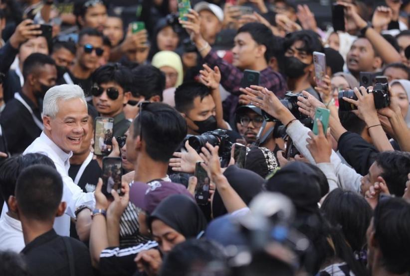 Ganjar Pranowo Pamit sebagai Gubernur, Ribuan Warga Melepas dengan Haru - Bagian 3