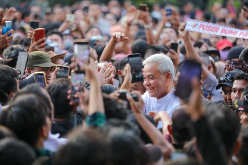 Ganjar Pranowo Pamit sebagai Gubernur, Ribuan Warga Melepas dengan Haru - Bagian 4