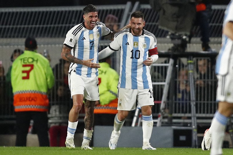 Messi Kembali jadi Pahlawan, Cetak Gol Tendangan Bebas ke Gawang Ekuador - Bagian 4