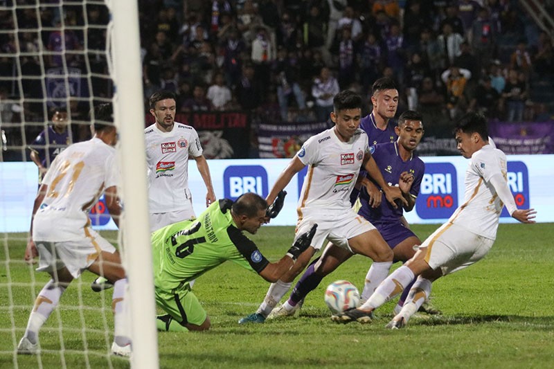 Persija vs Persik, Macan Kemayoran Petik Kemenangan di Kediri - Bagian 3