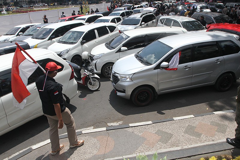 Ratusan Driver Taksi Online Mogok Massal di Malang - Bagian 2