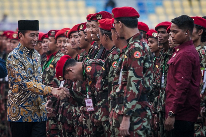 Jokowi Disambut Pasukan Baret Merah Kokam Muhammadiyah - Bagian 1