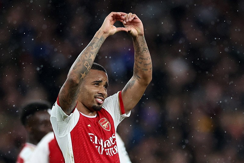 Selebrasi Pemain Arsenal Bantai PSV Eindhoven 4-0 - Bagian 4