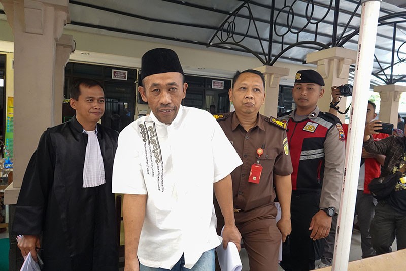 Dukun Pengganda Uang Meracuni 12 Korban Jalani Sidang Dakwaan - Bagian 1