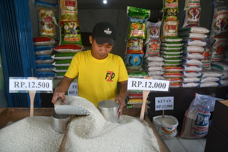 Harga Beras Naik di Sejumlah Daerah - Bagian 2