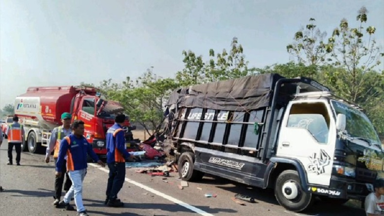 Kronologi Kecelakaan Maut di Tol Cipali, Sopir Truk Tangki Diduga Mengantuk