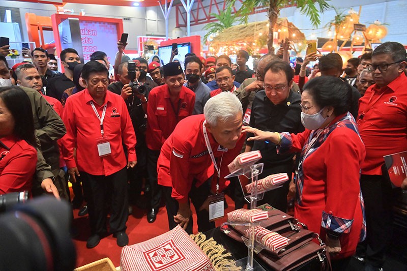 Megawati dan Ganjar Tinjau Pameran Pangan Plus Expo 2023 - Bagian 1