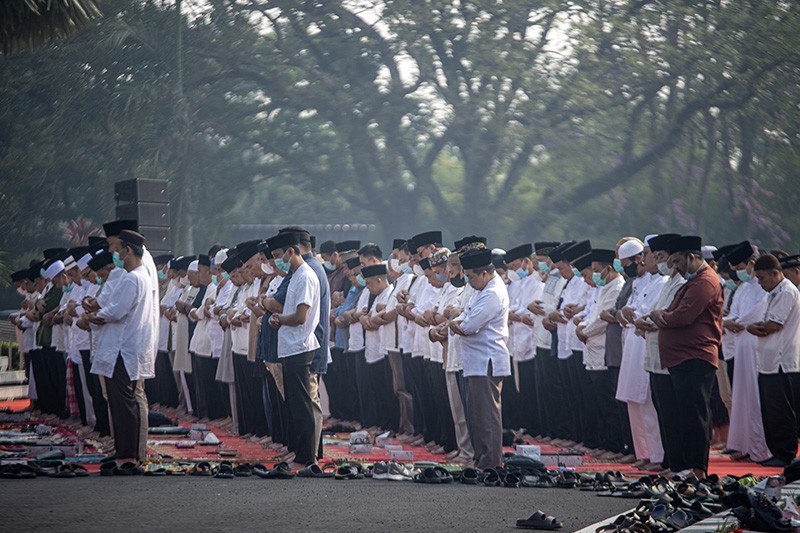Sholat Istisqa Meminta Hujan di Palembang - Bagian 3