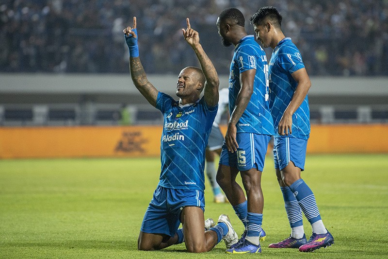 Hasil Liga 1, Persib Bandung Bantai Persita 5-0 - Bagian 1