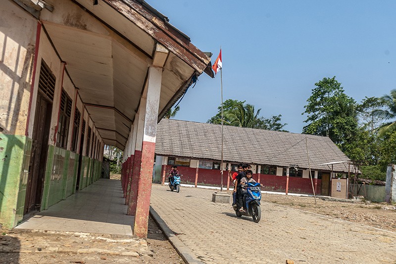 4 Sekolah Digusur Pembangunan Tol Serang-Panimbang, Belum Ada Bangunan Pengganti - Bagian 2