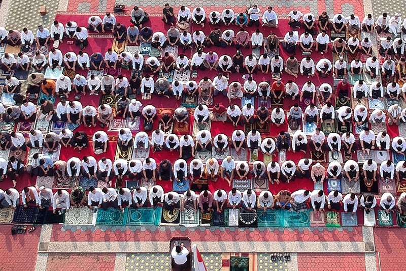 Warga Depok Sholat Istisqa Meminta Hujan kepada Allah SWT - Bagian 1